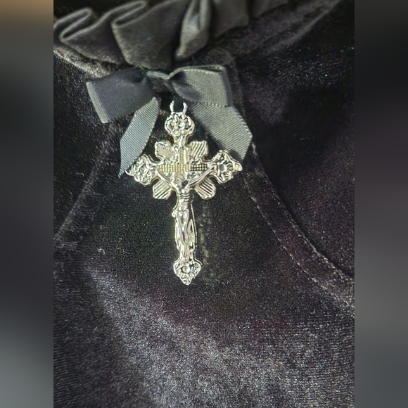 Black Velvet Chemise with Lace Trim - Picture 6 of 8